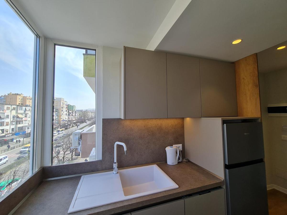 Adore - Modern Studio Tiranë Ngoại thất bức ảnh