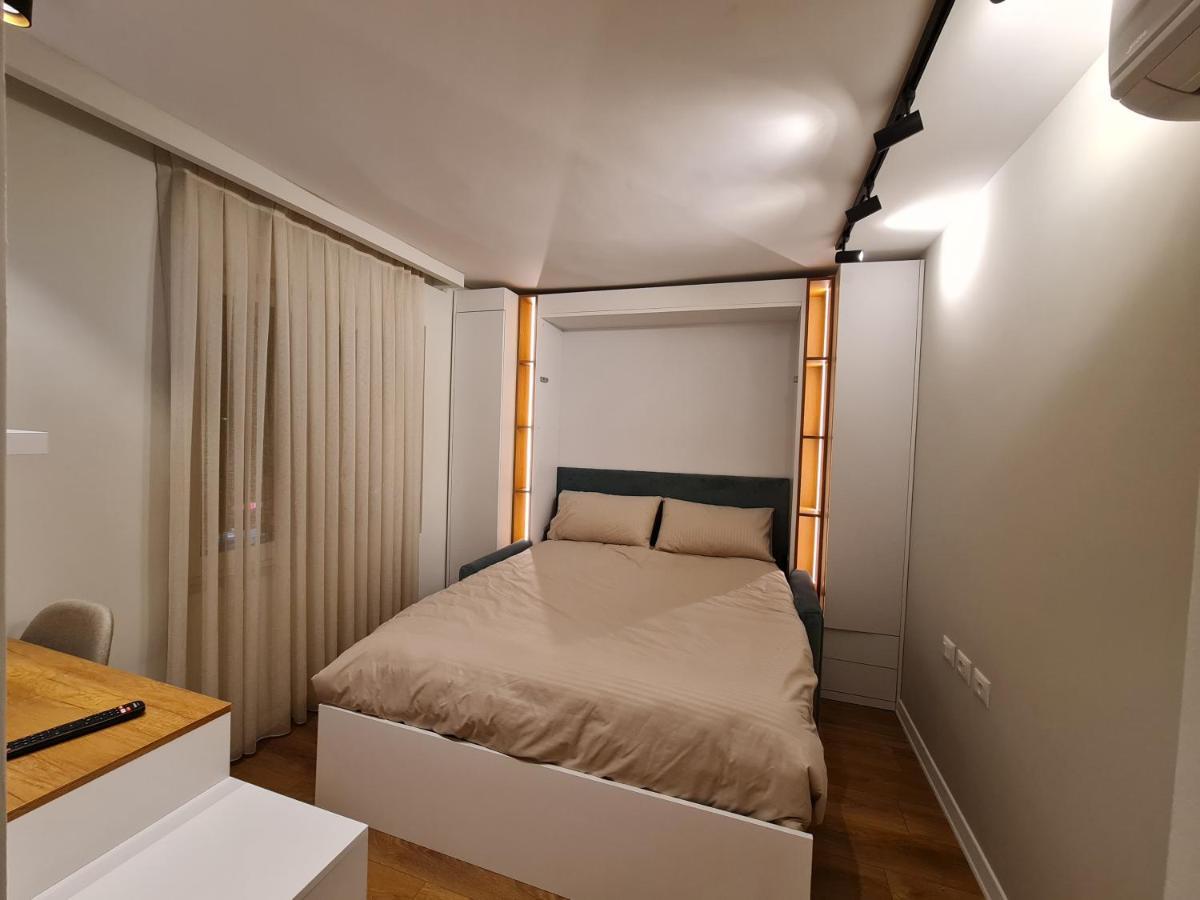 Adore - Modern Studio Tiranë Ngoại thất bức ảnh